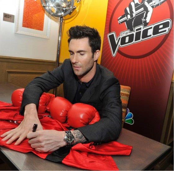 Left Handed Celebrities | Adam Levine