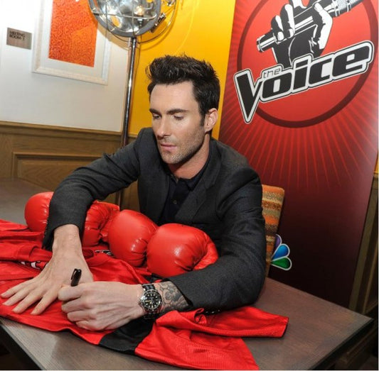 Left Handed Celebrities | Adam Levine