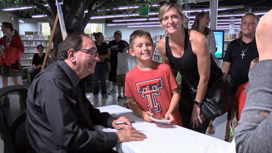 Left Handed Celebrities | R.L. Stine