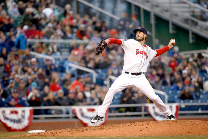 Pomeranz pitches Portland to home win