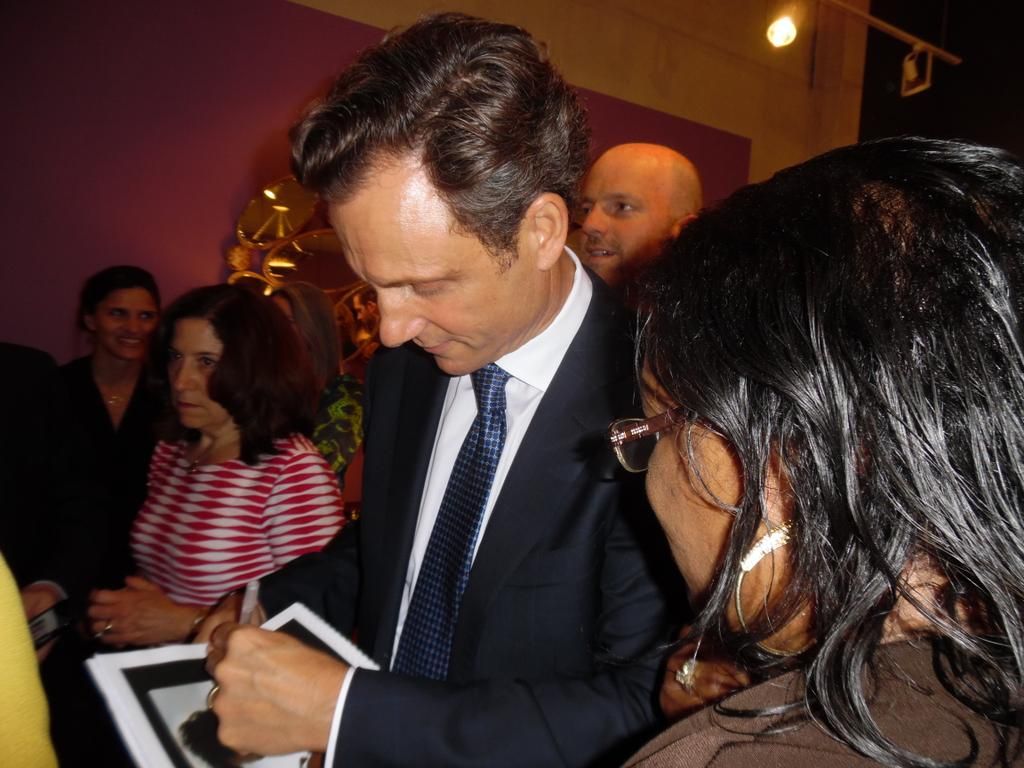 Left Handed Celebrities | Tony Goldwyn