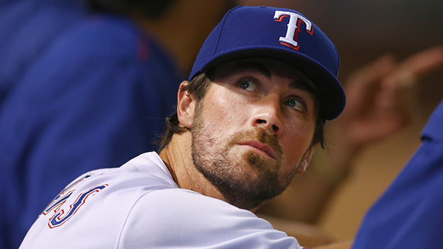 Rangers scratch lefty Cole Hamels with neck stiffness