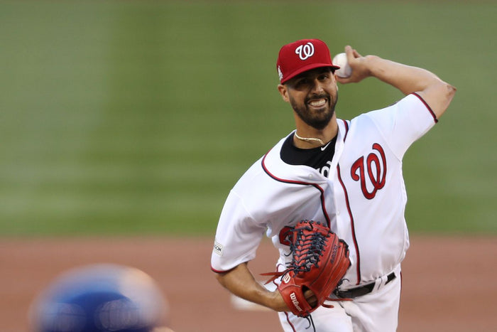 Lefty Gio Gonzalez throwing strikes