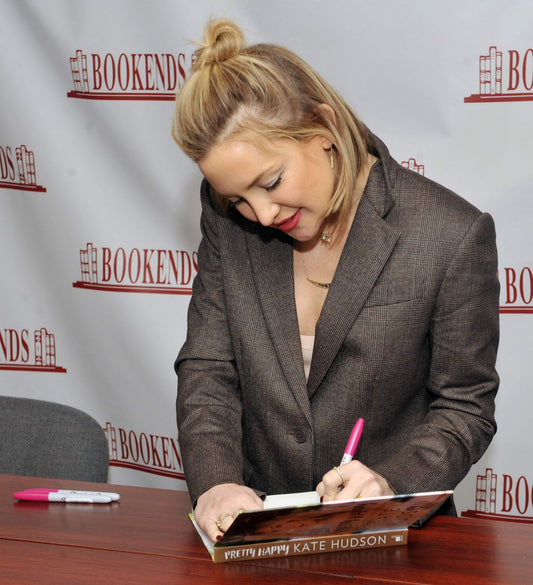Left Handed Celebrities | Kate Hudson