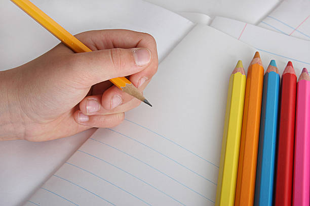 Reasons Why Left Handed People are Better Than Their Peers