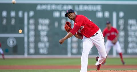 Red Sox trade left-handed pitcher Roenis Elias to Seattle Mariners